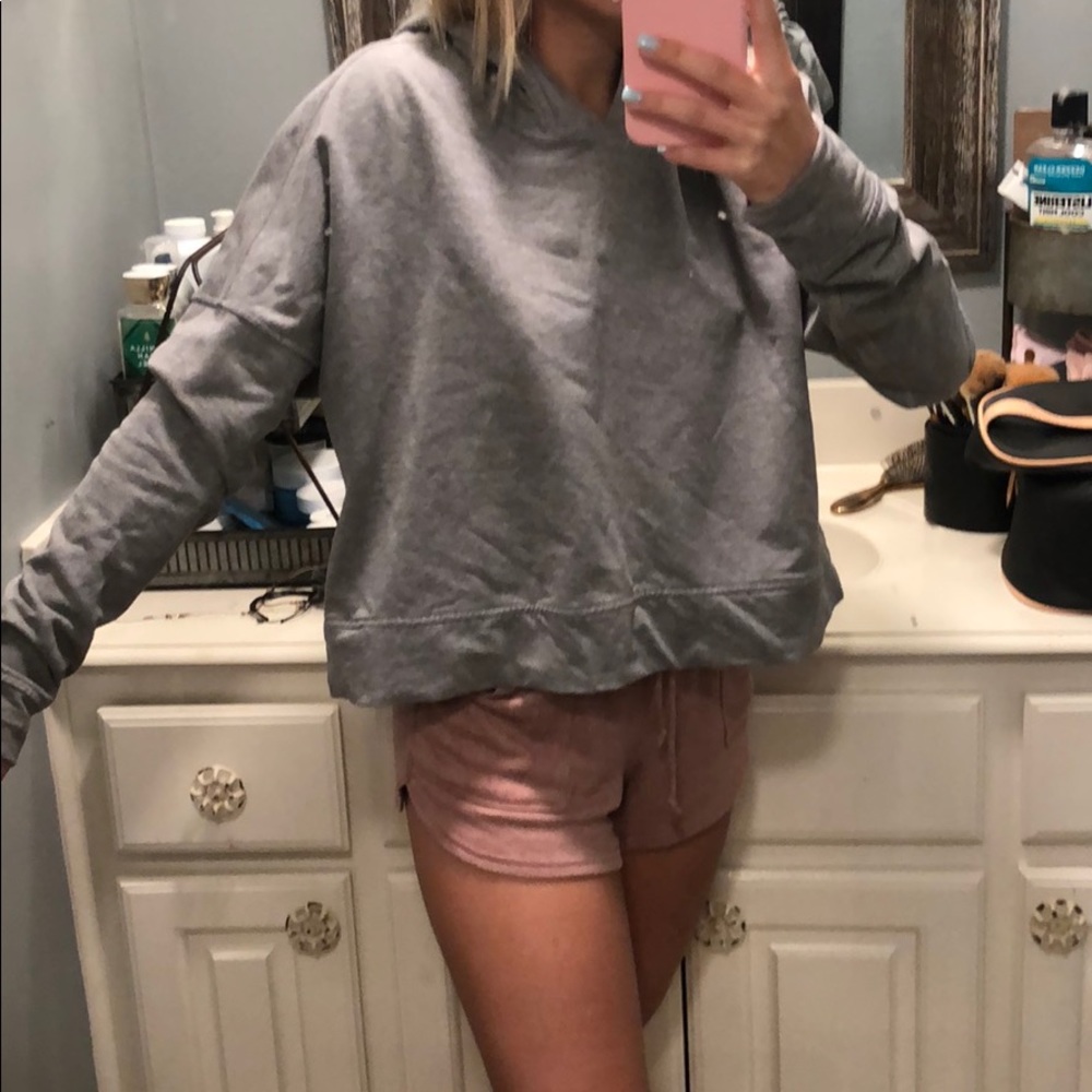 lululemon grey cropped hoodie